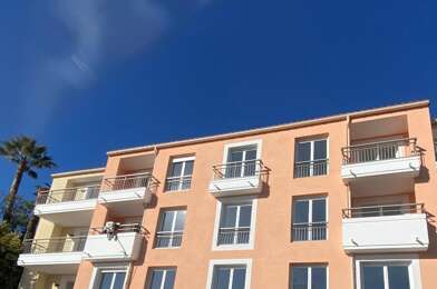Appartement 2 pièces 733 €