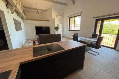 Appartement  950 €