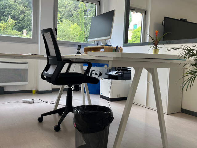 Local d'activité / bureau à Nice ouest  85 m2 — photo du bien