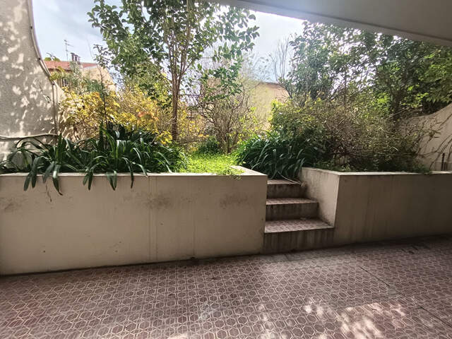 APPARTEMENT T3 AU 1ER ETAGE AVEC JARDIN — photo du bien