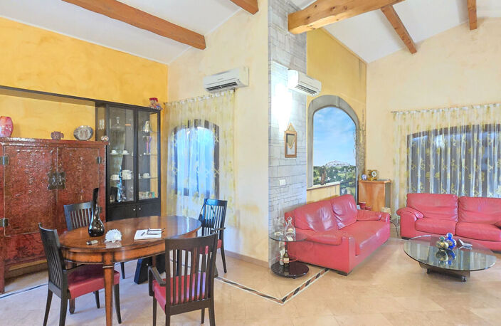 Maison Cagnes Sur Mer 4 pièce(s) 240 m² habitables — photo 4