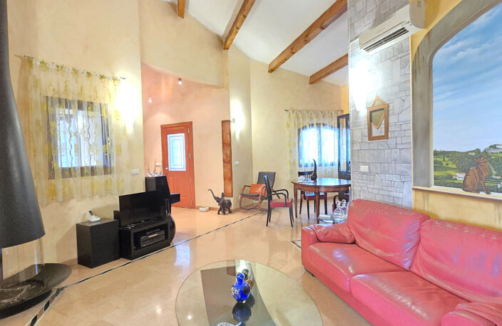 Maison Cagnes Sur Mer 4 pièce(s) 240 m² habitables — photo 5