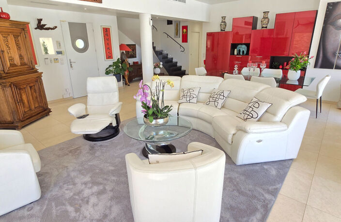A vendre maison La Colle Sur Loup 5 pièces 238 m² habitables terrain 1722 m² — photo 2