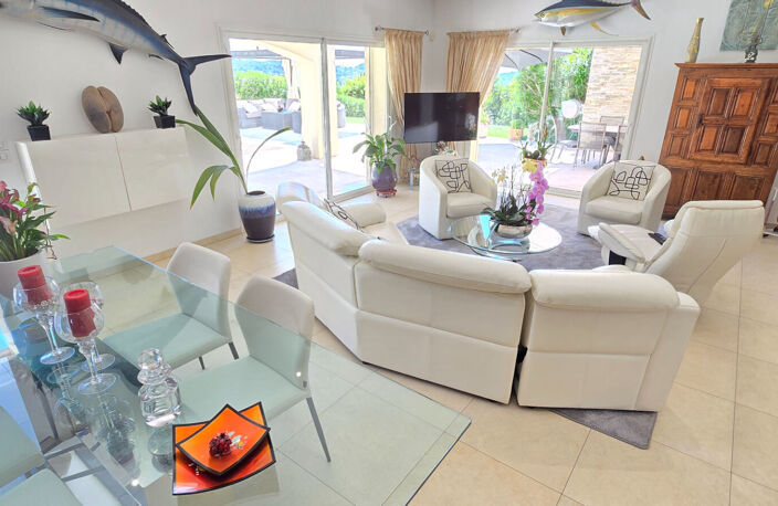 A vendre maison La Colle Sur Loup 5 pièces 238 m² habitables terrain 1722 m² — photo 3
