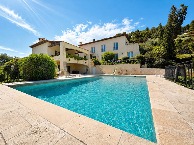 Propriété d'exception avec vue mer, piscine et terrain constructible — photo 1