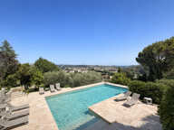 Propriété d'exception avec vue mer, piscine et terrain constructible — photo 3