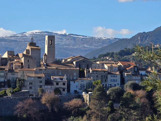 Terrain Saint Paul De Vence 970 m² constructible 240 m² — photo du bien