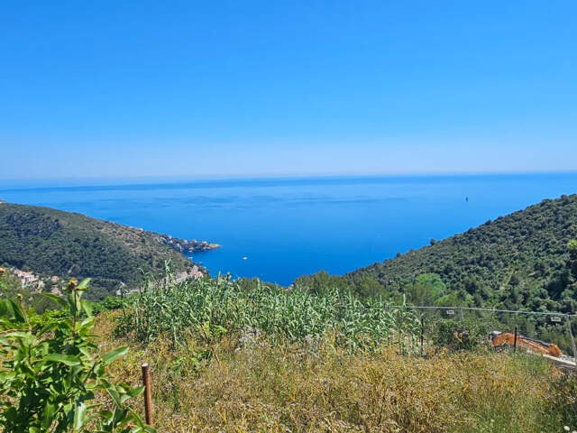 A vendre sur Eze Terrain avec vue mer Projet de villa d'exception aux portes de Monaco — photo du bien