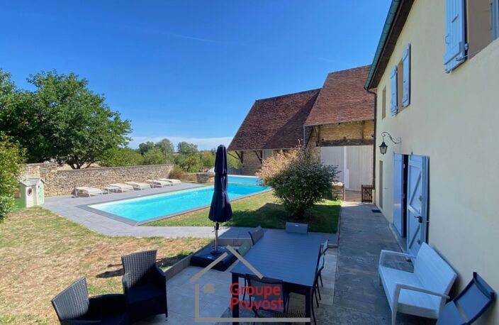 Vente maison 8 pièces 228 m² Cluny (71250) — photo 2