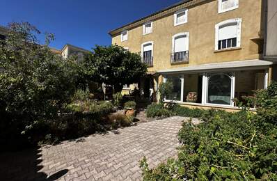 vaste maison de ville  180 m2 plus cour. — photo du bien