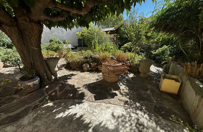 vaste maison de ville  180 m2 plus cour. — photo 3