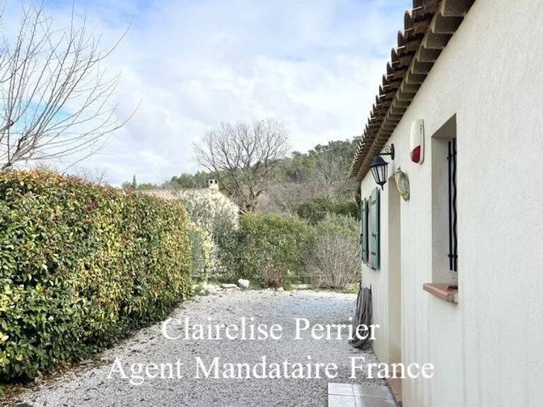 CHARMANTE MAISON 3 CHAMBRES À ENTRECASTEAUX — photo 1