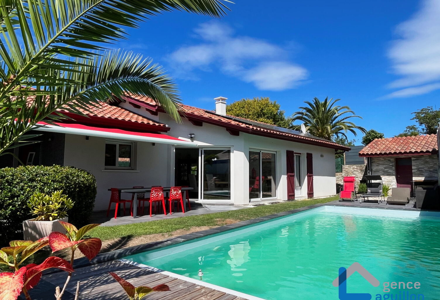 MAISON RECENTE AVEC PISCINE CHAUFFÉE, À DEUX PAS D'HENDAYE — photo 1