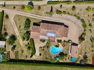 Grande maison tout confort avec pool house et piscine. — photo 3