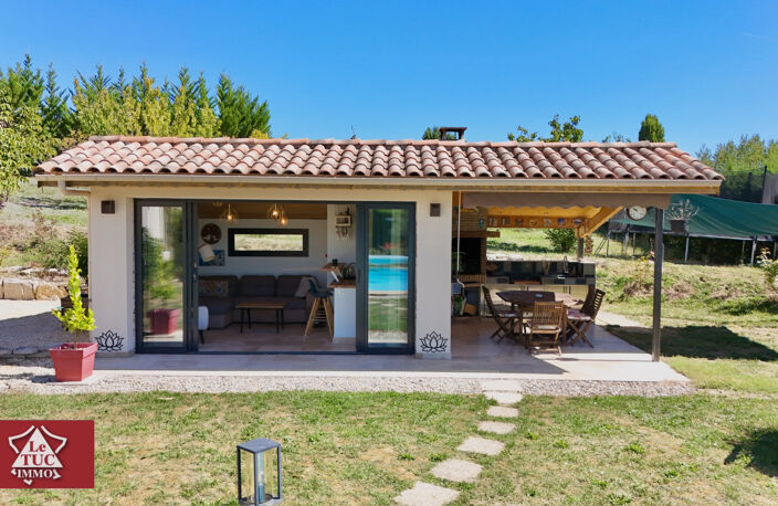 Grande maison tout confort avec pool house et piscine. — photo 5