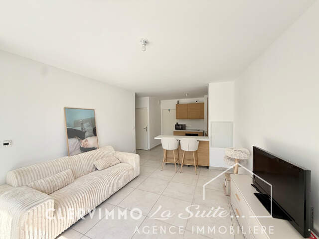 APPARTEMENT T2 AVEC TERRASSE ET PLACE DE PARKING LES ACCATES — photo du bien