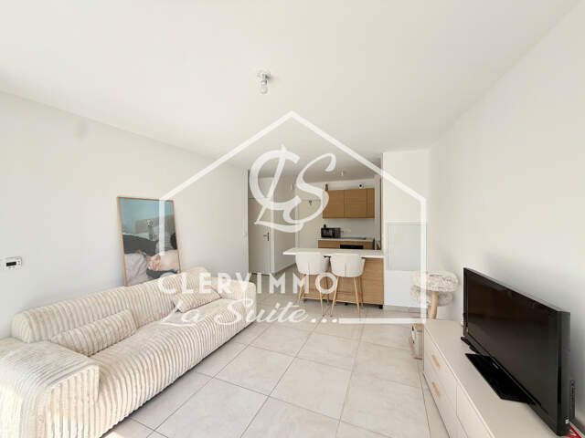 APPARTEMENT T2 AVEC TERRASSE ET PLACE DE PARKING LES ACCATES — photo du bien