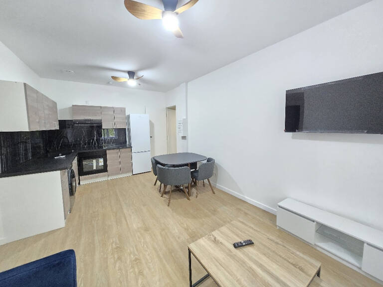 Appartement type 3 meublé RENOVE en 2026 Saint Genis Laval — photo 1