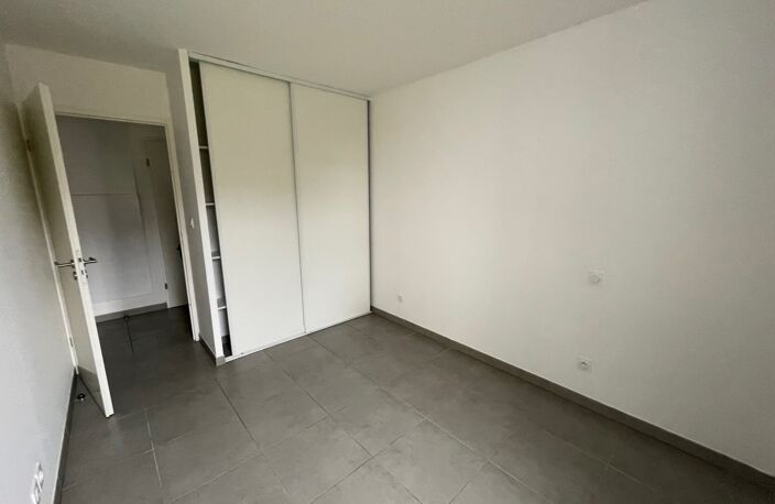 Location appartement 3 pièces 64 m² à Castanet-Tolosan (31320) — photo 2