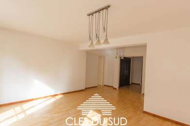 Appartement 5 pièces 967 €
