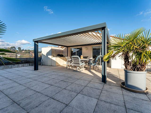 Duplex Hyper Centre de Tassin — photo du bien