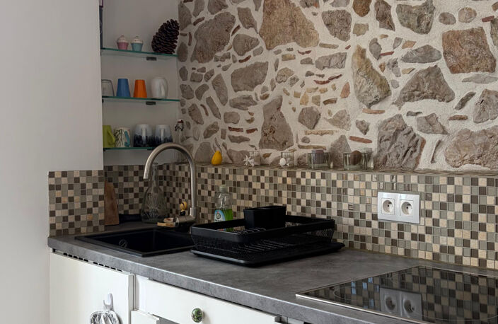 VILLEFRANCHE-SUR-MER APPARTEMENT DE CHARME - RARE — photo 2