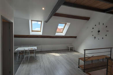 Appartement 4 pièces 900 €