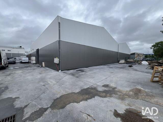 Vente Local d'activités 481 m&sup2; — photo du bien