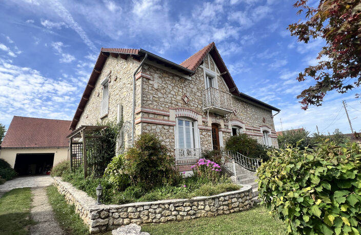 Propriété avec maison 260m2 et dépendance aménageable — photo 4