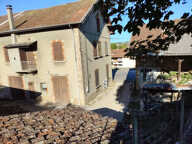 Ensemble immobilier à rénover au centre de Montferrat 38620 — photo 2