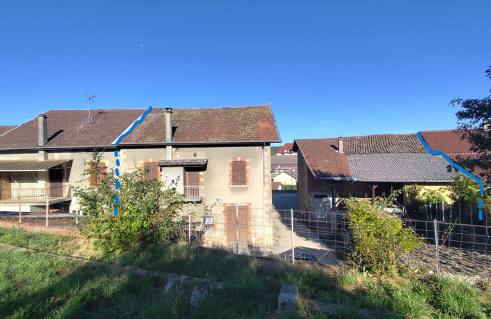 Ensemble immobilier à rénover au centre de Montferrat 38620 — photo 3