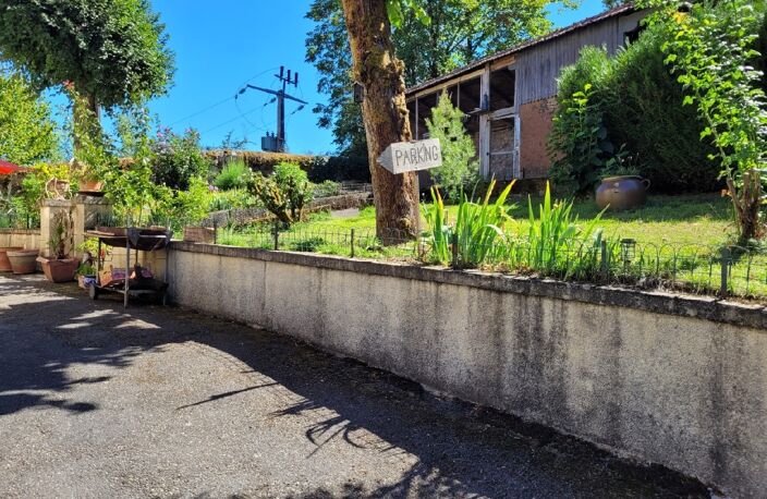 Vente maison 5 pièces 160 m² Ydes (15210) — photo 2