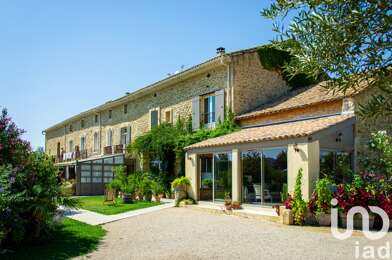 Maison 18 pièces 2050000 €