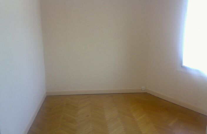 Location appartement 2 pièces 49 m² à Grenoble (38000) — photo 5