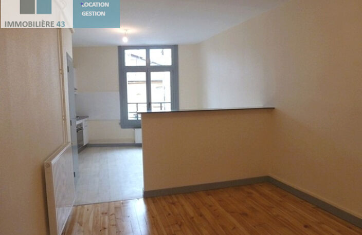 T2 CUISINE EQUIPEE LE PUY EN VELAY - 2 pièce(s) - 46 m2 — photo 4