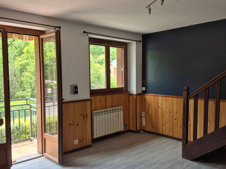 Maison de Type 3/4 avec jardin et garage, coeur de ville de VILLECOMTAL — photo 1