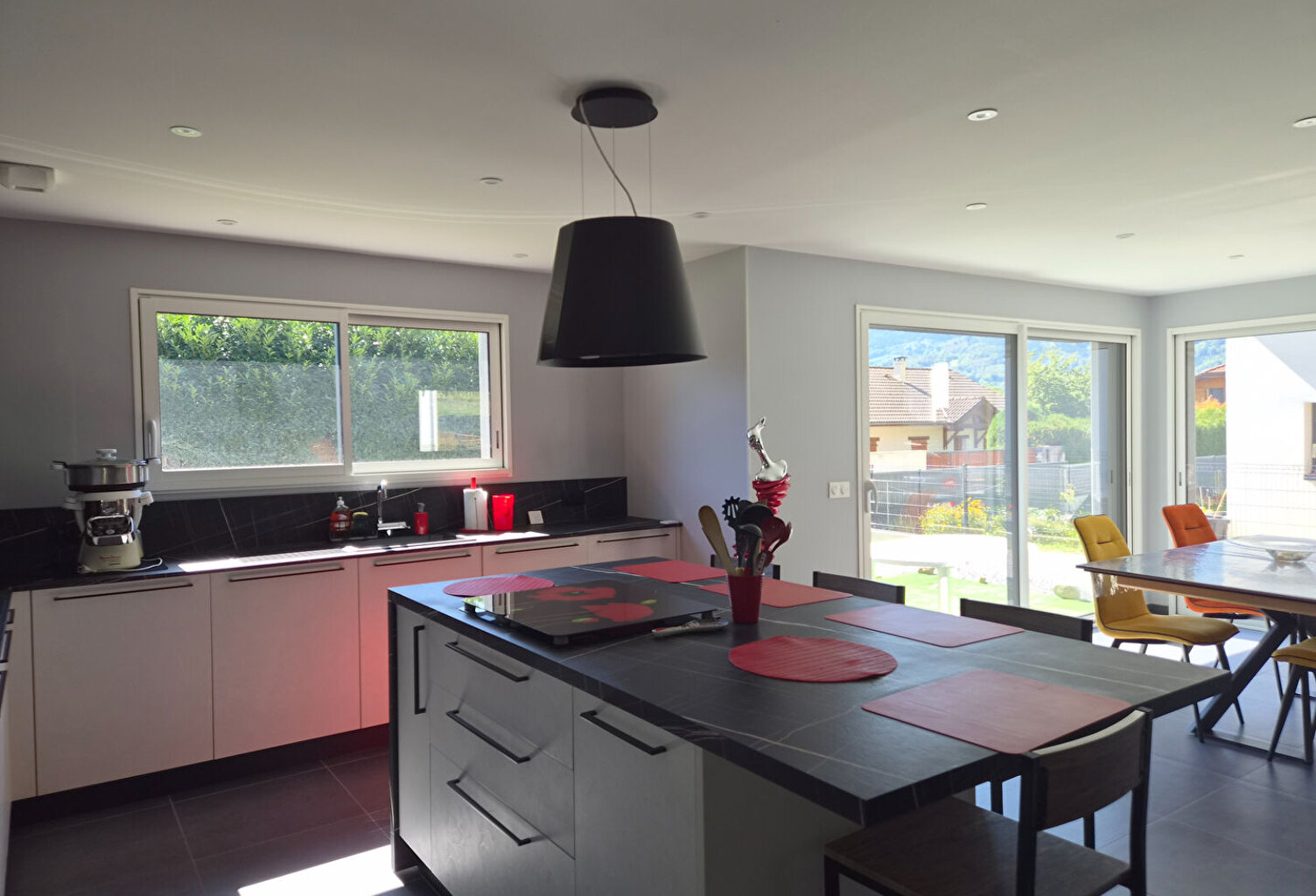 FAVERGES, MAISON 4 PIECES RECENTE — photo 1