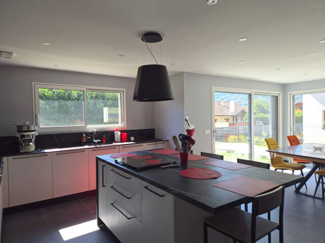FAVERGES, MAISON 4 PIECES RECENTE — photo du bien