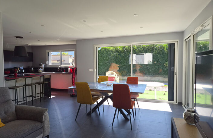 FAVERGES, MAISON 4 PIECES RECENTE — photo 2