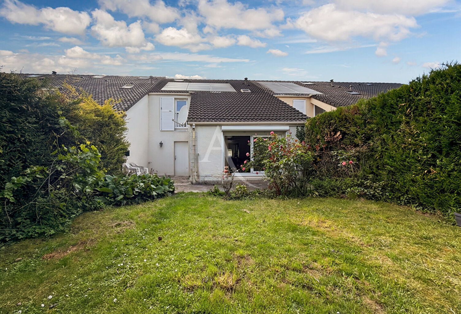 Maison Jouy Le Moutier 4 chambres — photo 1