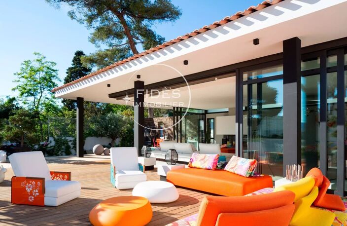 Villa d’Architecte 350 m² – Piscine – Garage – Terrain 800 m²–13 — photo 2