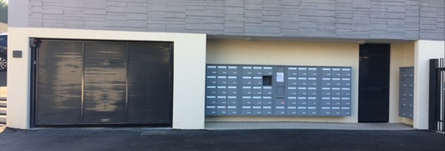 Garage  12 m² à louer à Aubagne (13400)