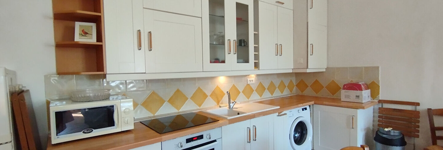 Appartement 2 Pièces 42 m² à louer à Marseille 8 (13008)