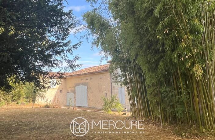 Ancien moulin du XVIIIe siècle et son annexe sur 7 hectares — photo 2