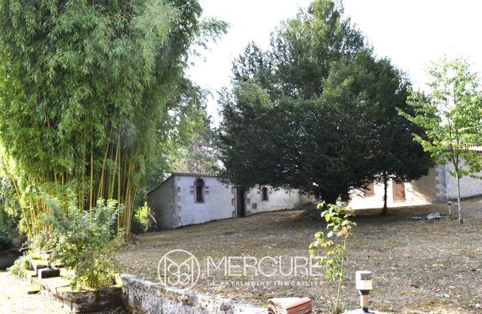 Ancien moulin du XVIIIe siècle et son annexe sur 7 hectares — photo 4
