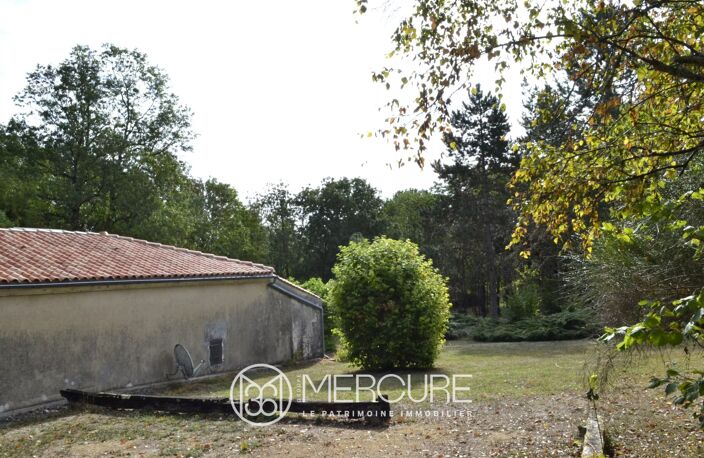 Ancien moulin du XVIIIe siècle et son annexe sur 7 hectares — photo 5