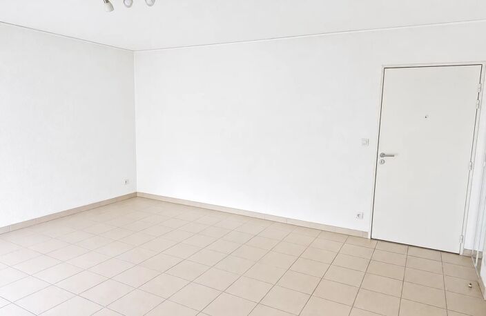 ROCHEFORT – Élégant T3 avec balcon, 2 parkings – La Mauratière — photo 2