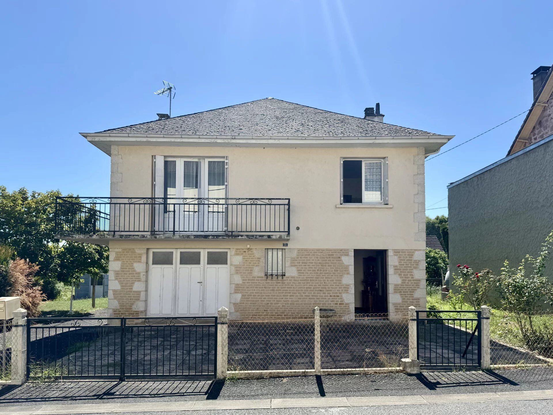 Maison 5 pièces 160 m² · à Objat · 160 m² · 169 000 €
