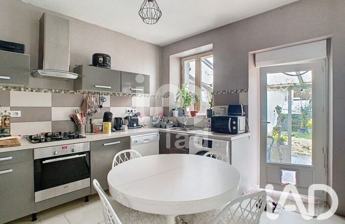 Vente Maison de ville 7 pièces — photo 2