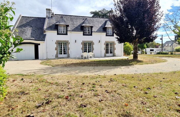 Vente Maison/villa 9 pièces — photo 2